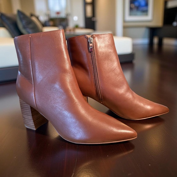 Marc Fisher Shoes - Marc Fisher NWT SZ 9 Beautiful Tan Leather Ultra Comfort Heeled Booties (SH068)